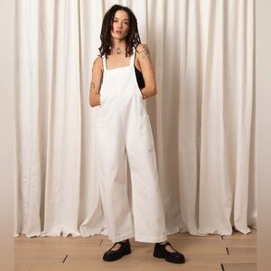 ALI GOLDEN Women’s Overall Jumpsuit Large Jumper White Denim Relaxed Cropped